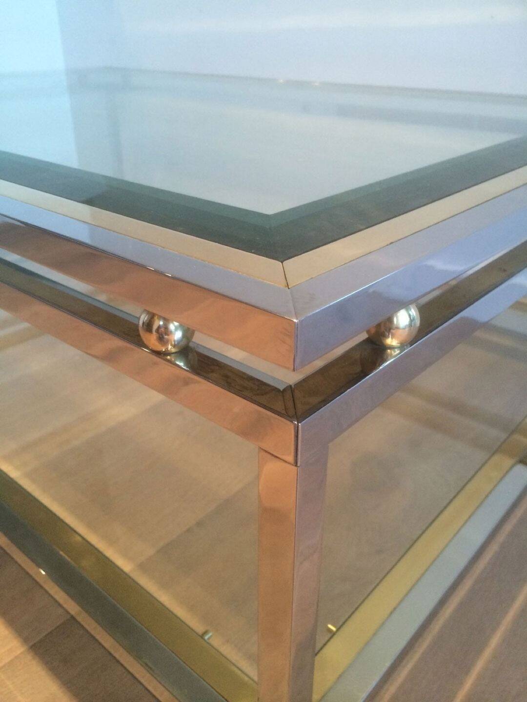 Table basse à double plateau en chrome et laiton