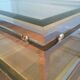 Table basse à double plateau en chrome et laiton