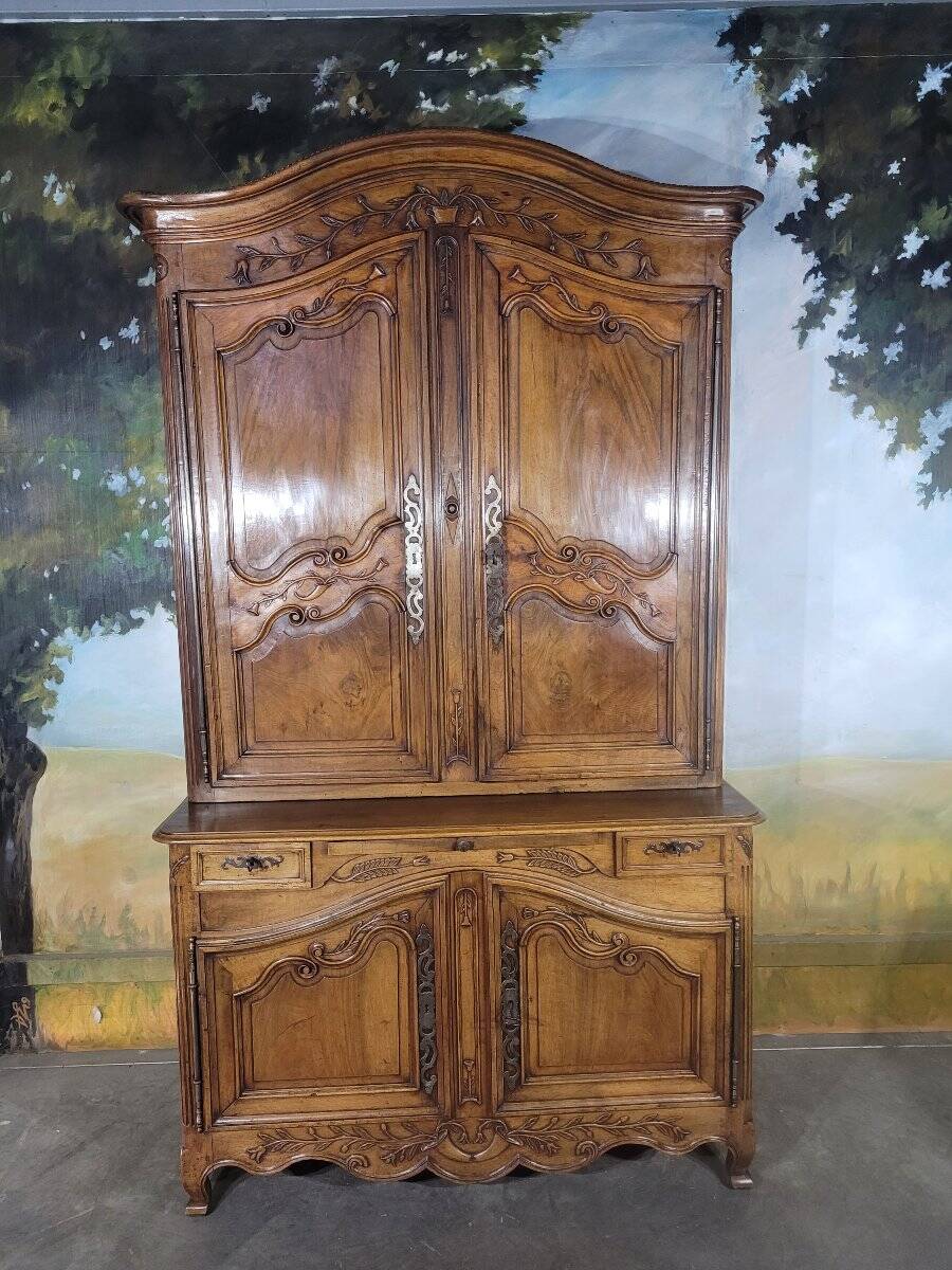 Louis XV two-body buffet with a gendarme hat