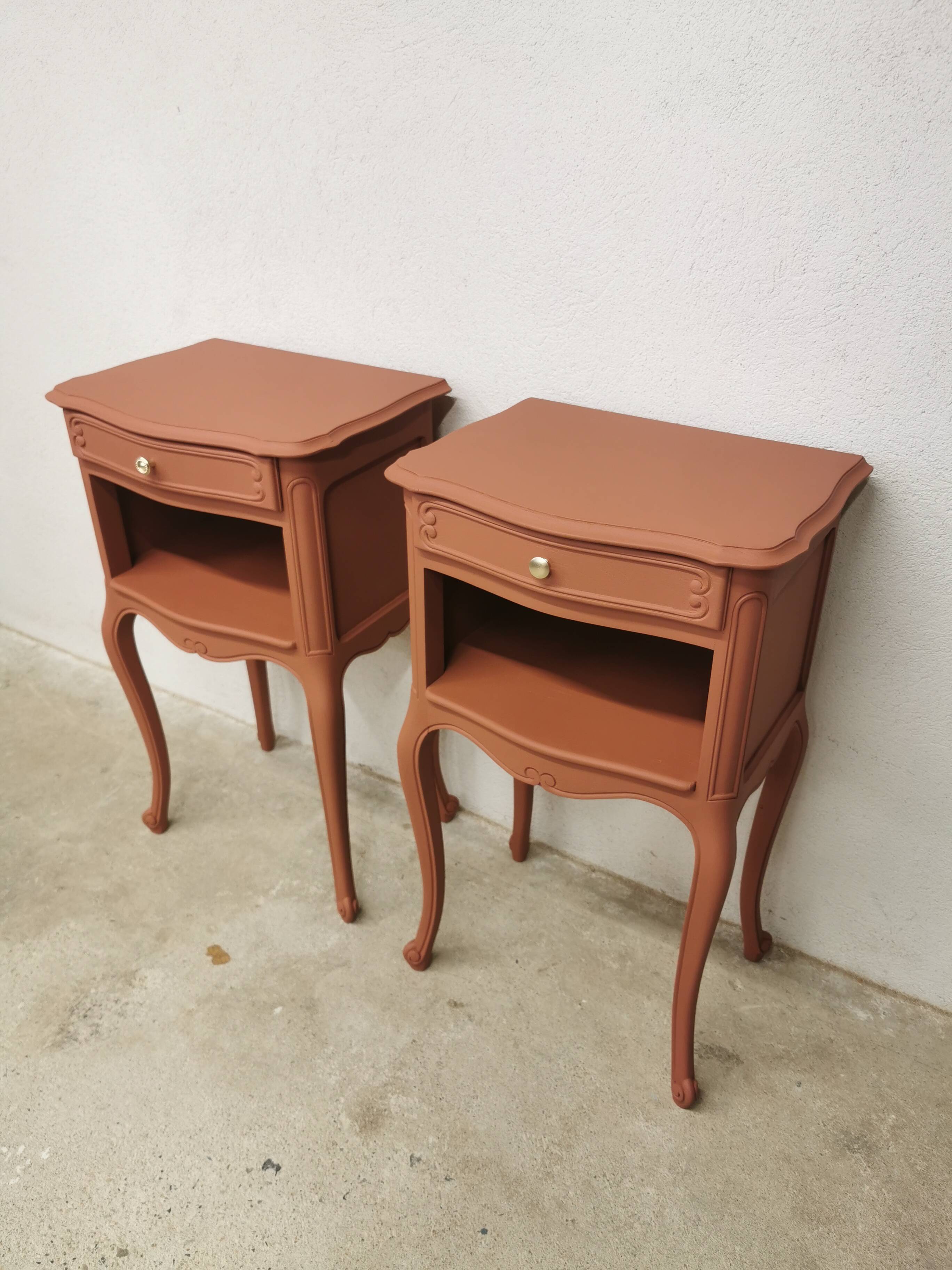 2 relooked cherry wood bedside tables