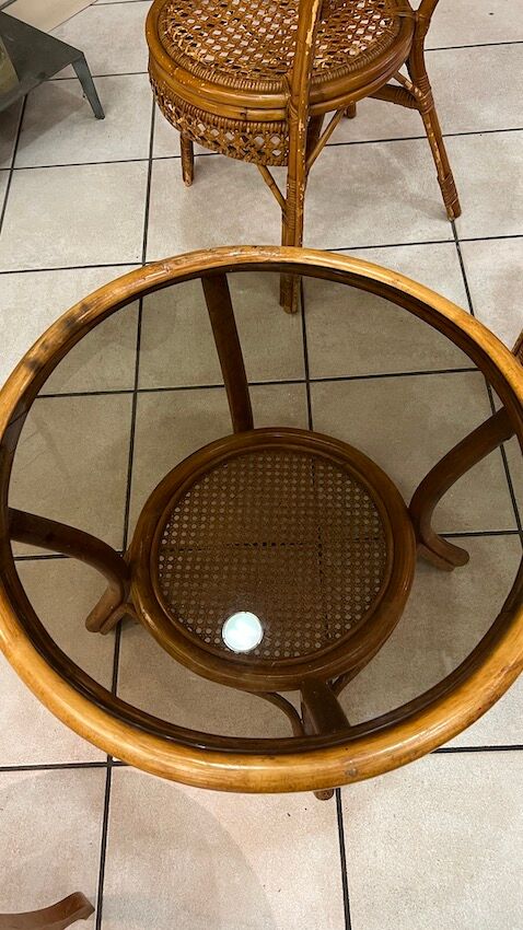 Rattan living room and cannage consisting of 2 armchairs and a coffee table