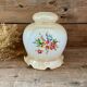 Suspension globe en verre opaline fleuri