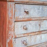 Distressed chest of drawers