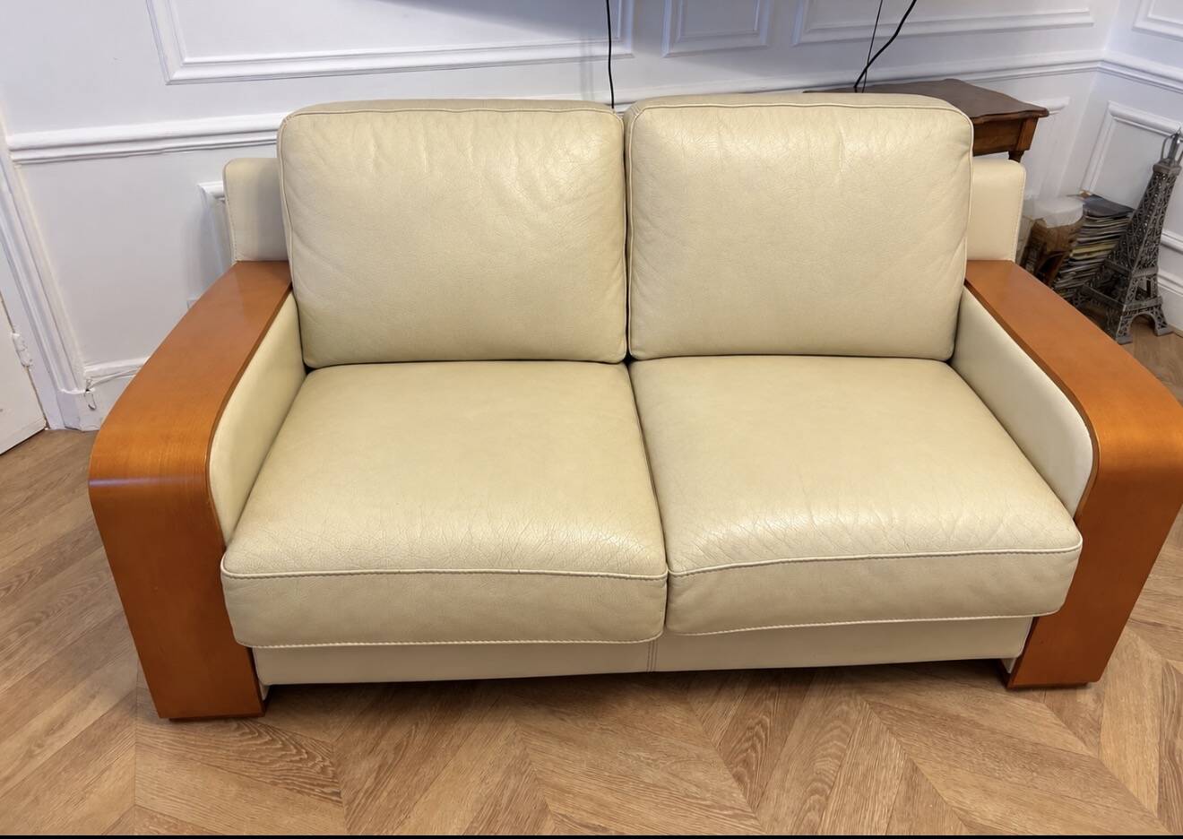 2 sofas 2 seats B&B Italia, cream leather and wood