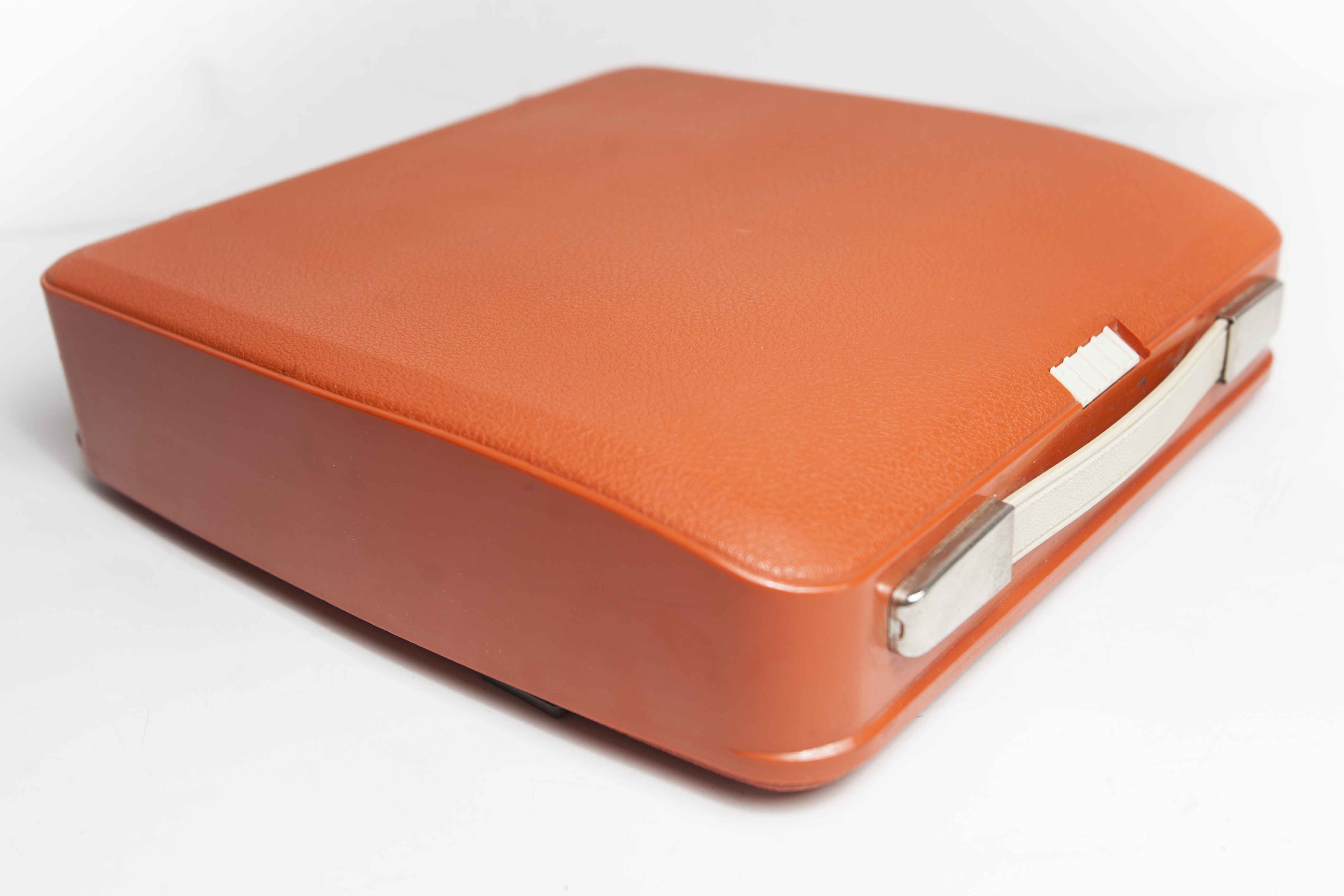 Hermès Baby 1972 new ribbon typewriter