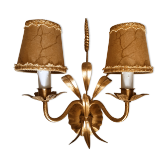 Double wall lamp in golden metal ears of wheat