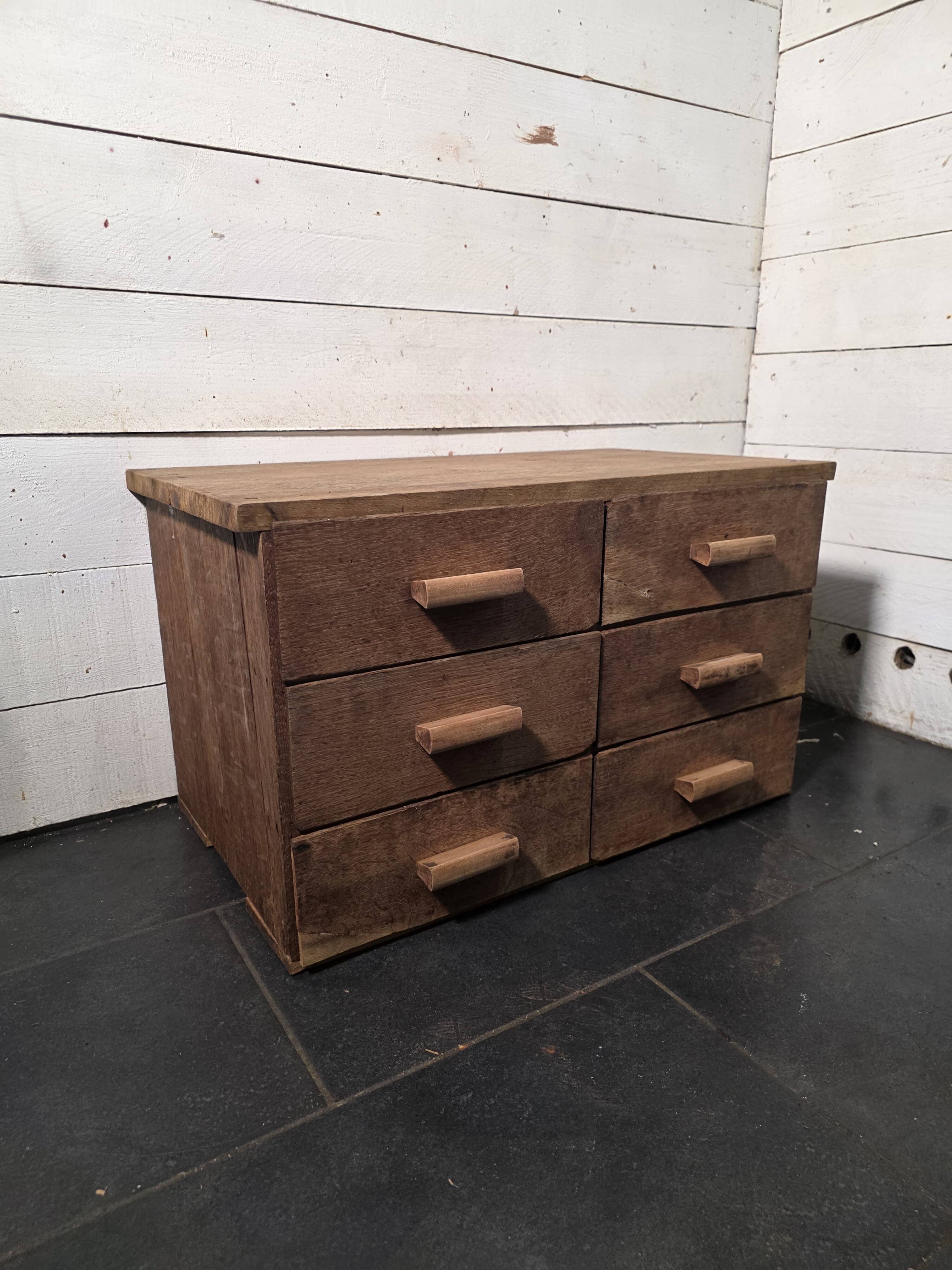 Antique workshop furniture with 6 drawers
