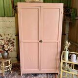 Armoire parisienne