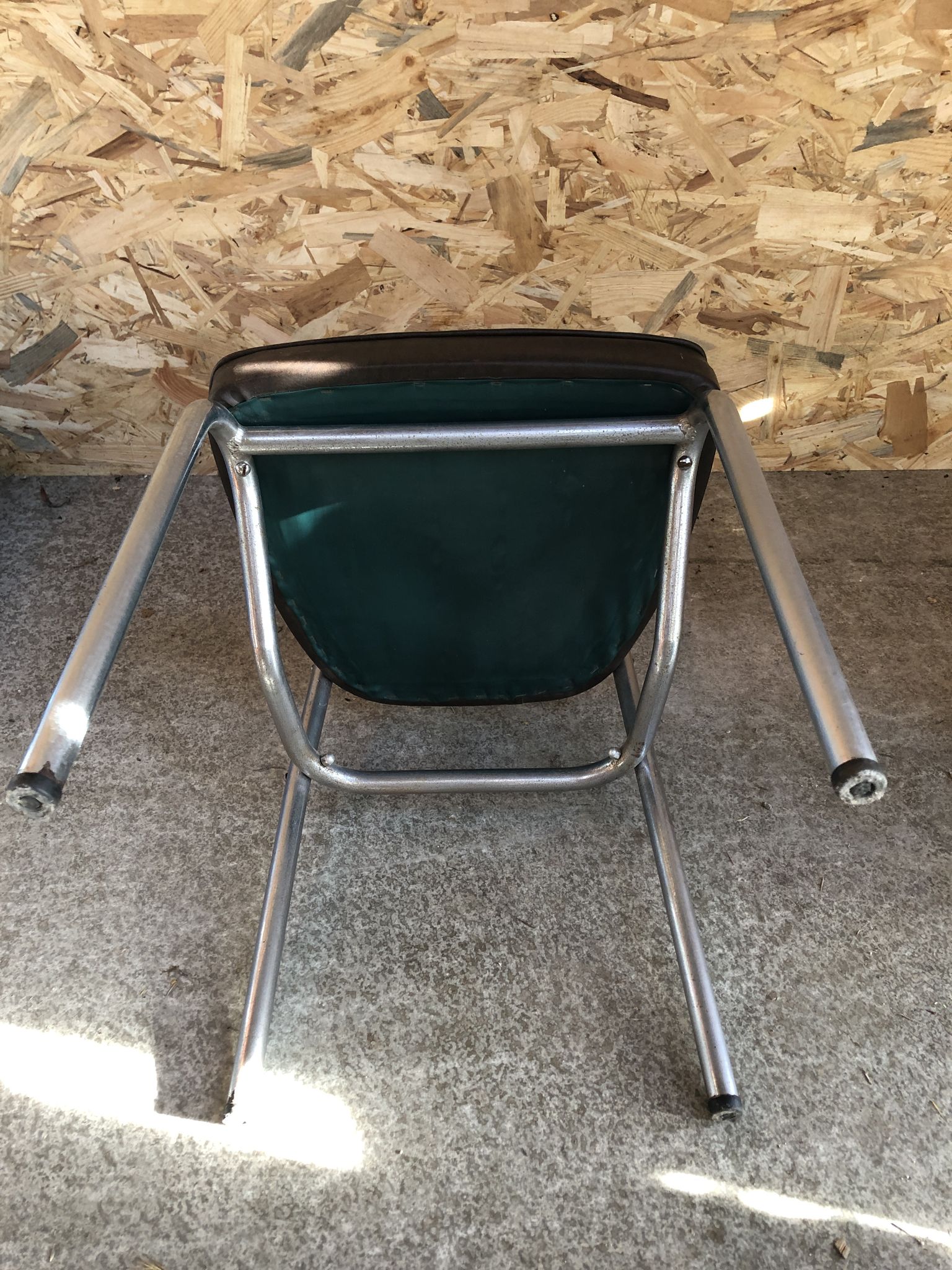 Old chair metal chrome & skaï brown 70s vintage