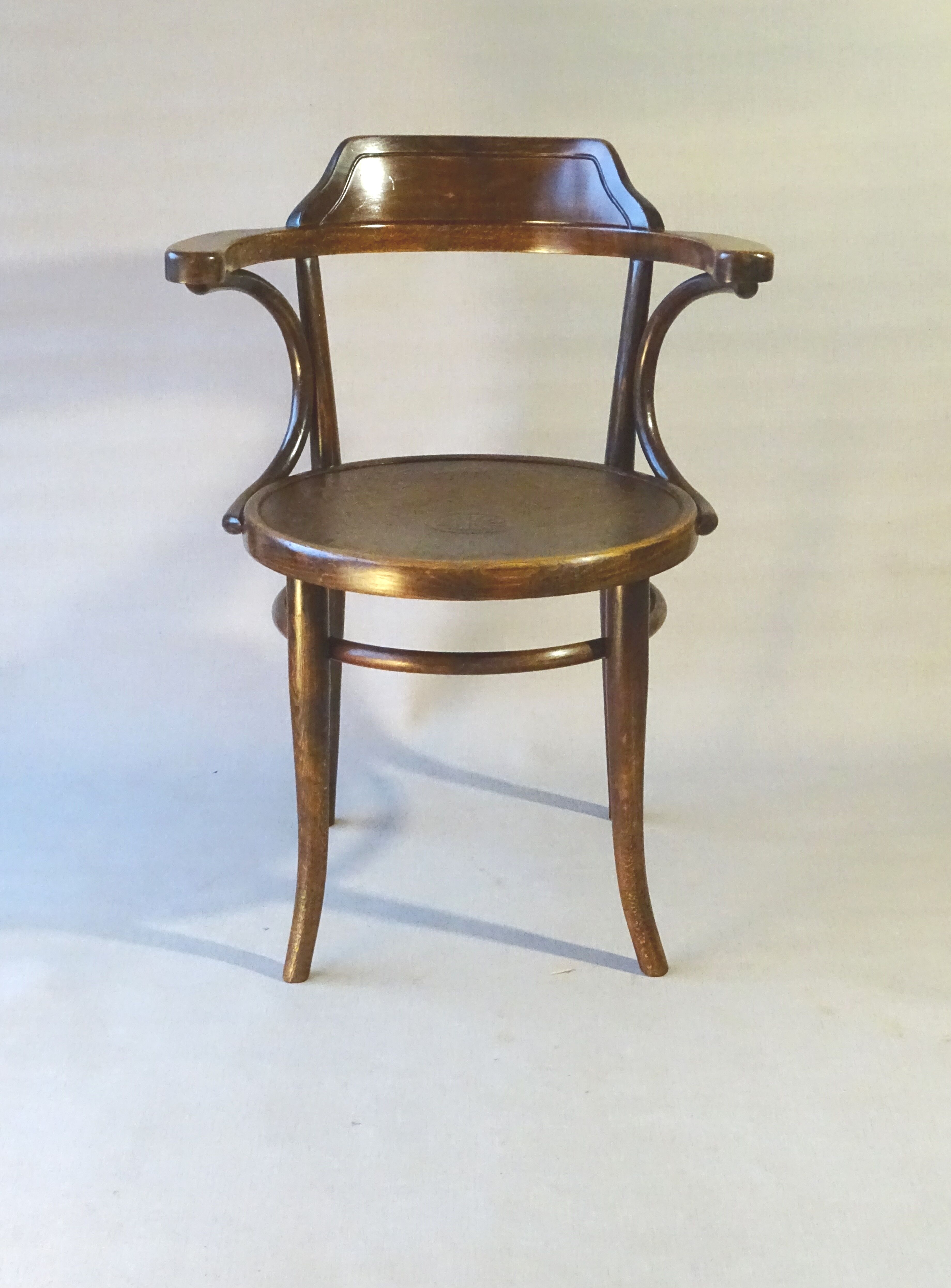 Thonet office armchair N°3 wooden seat, circa 1900