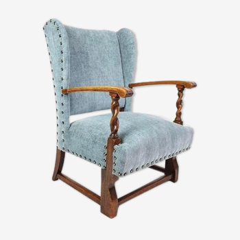 Blue flea market armchair