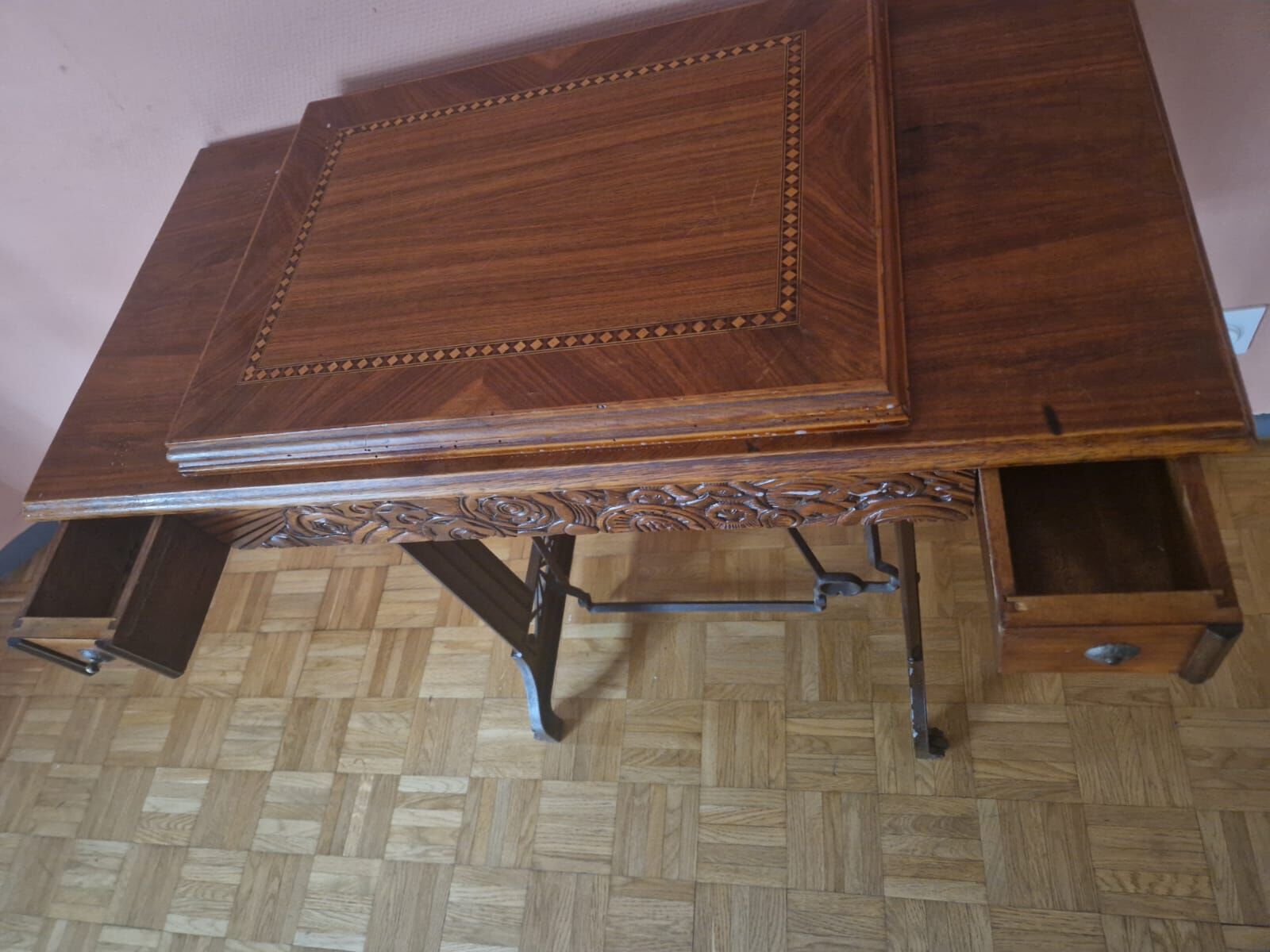 Sewing machine table