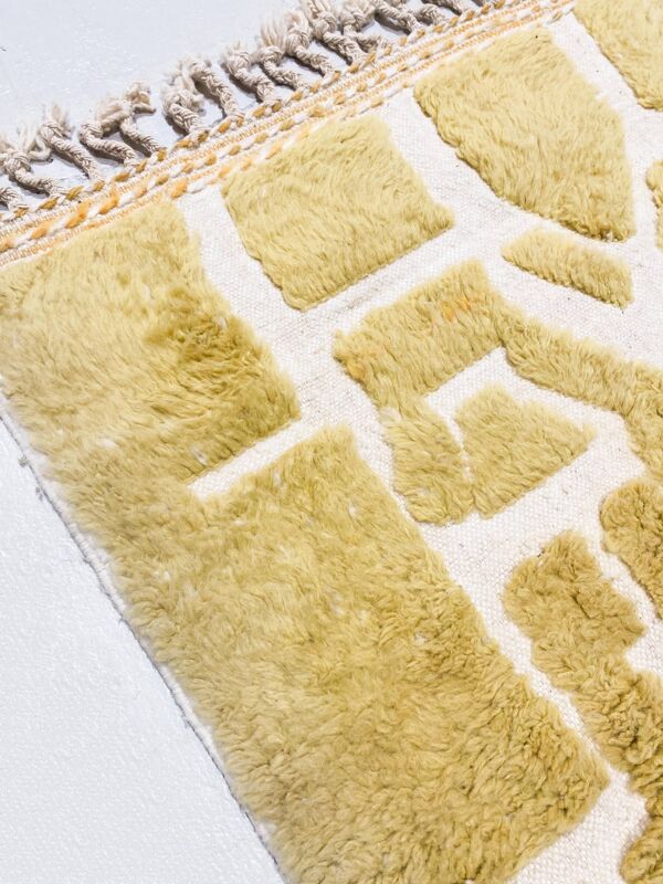 Tapis berbère marocain Beni Ouarain à motifs gravés 1,59x0,98m