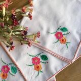 Serviettes en tissu brodées