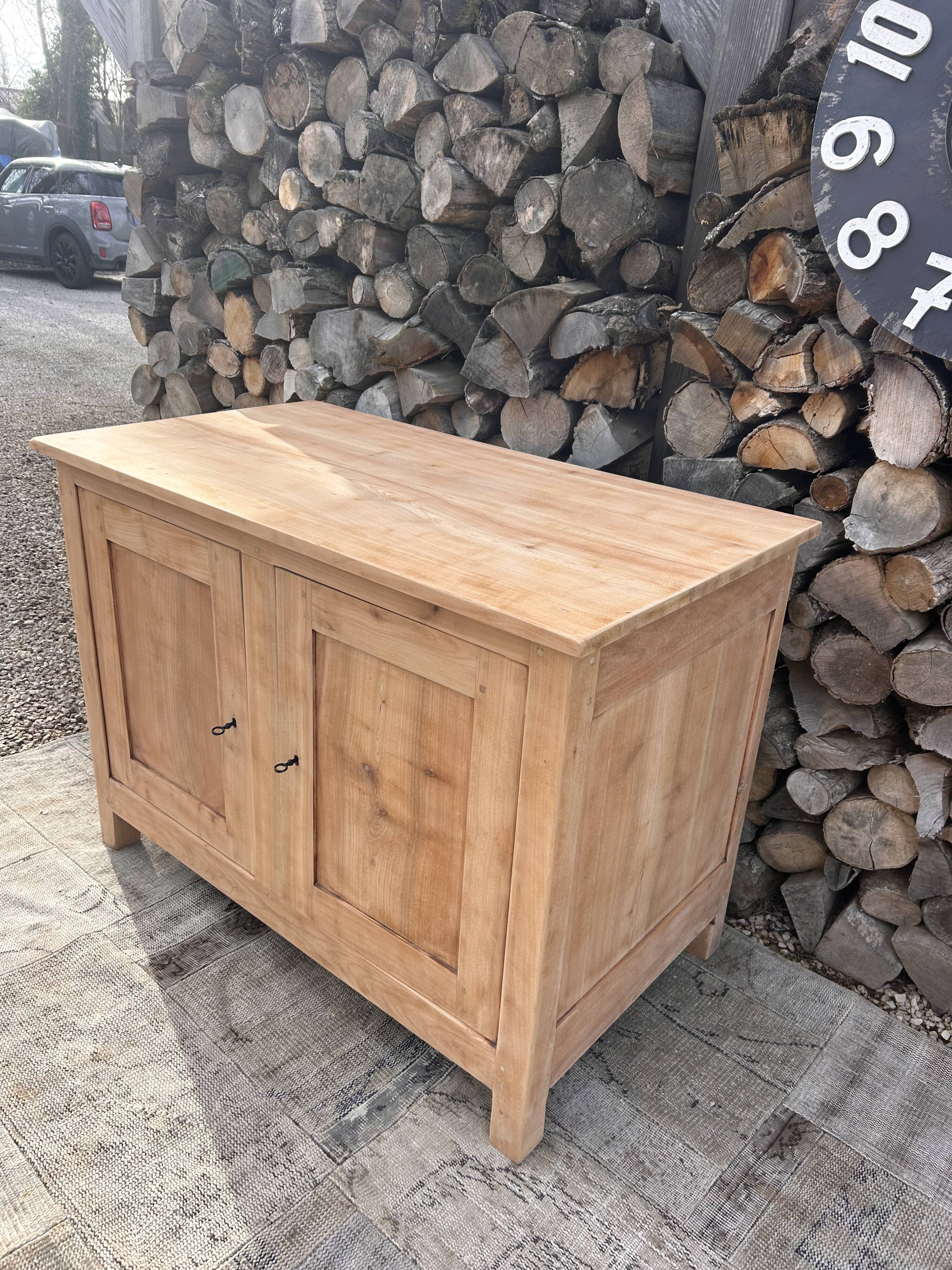 Massive renovated buffet