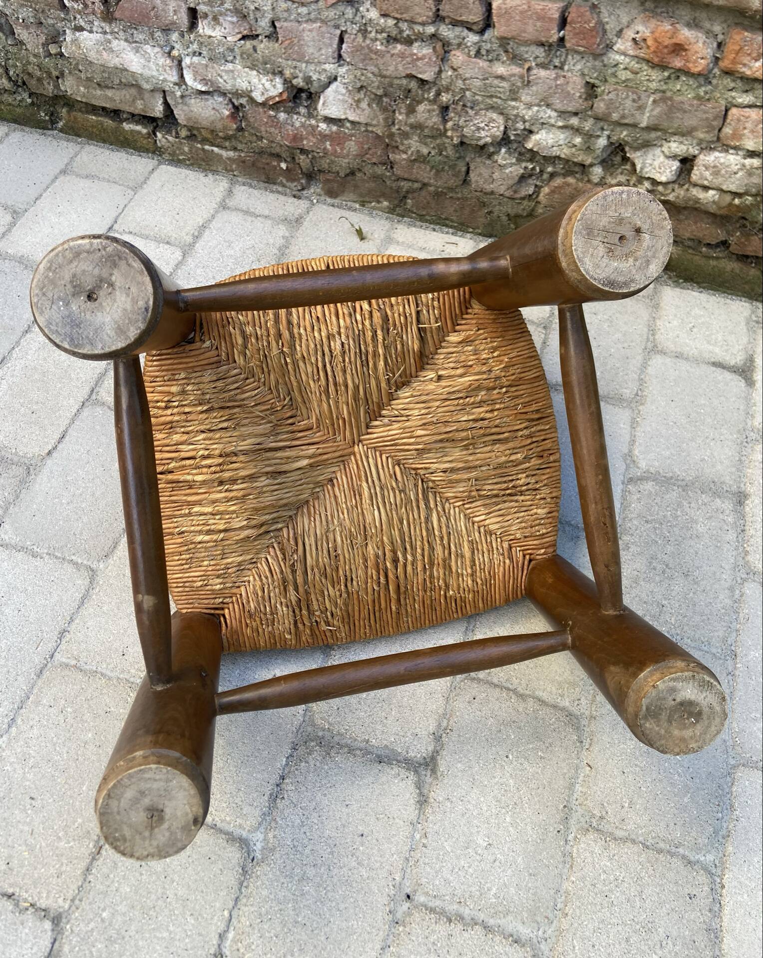Paire de chaises brutalistes attribuées à Charles Dudouyt