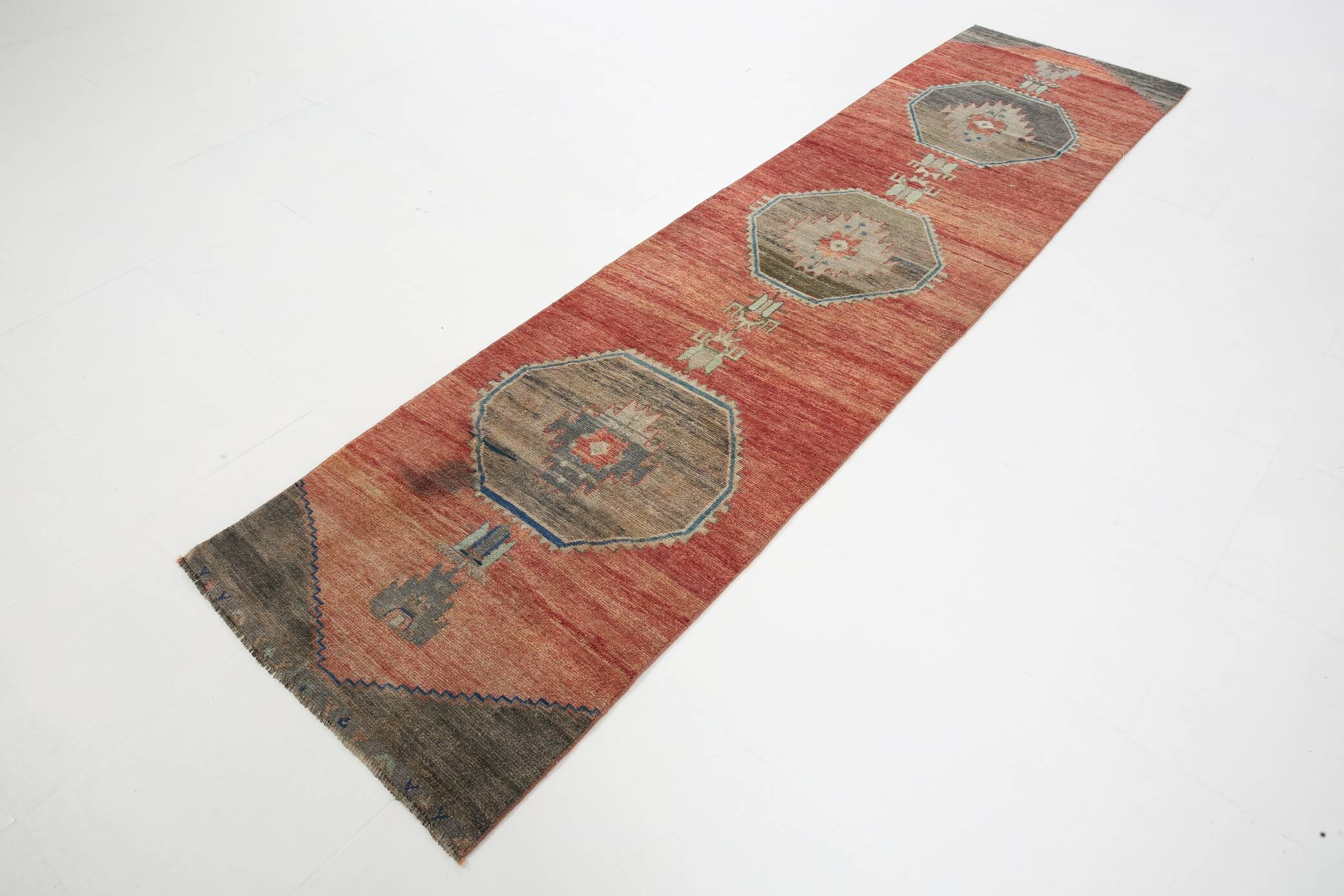 Red & Brown Vintage Persian Runner Rug, 81x317Cm