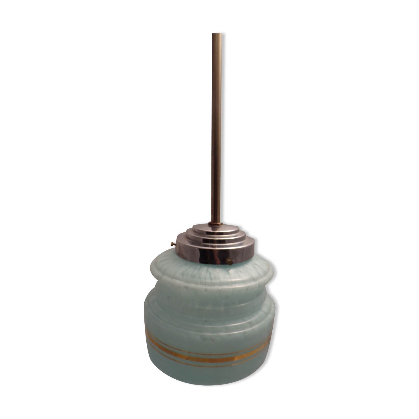 Blue opaline suspension