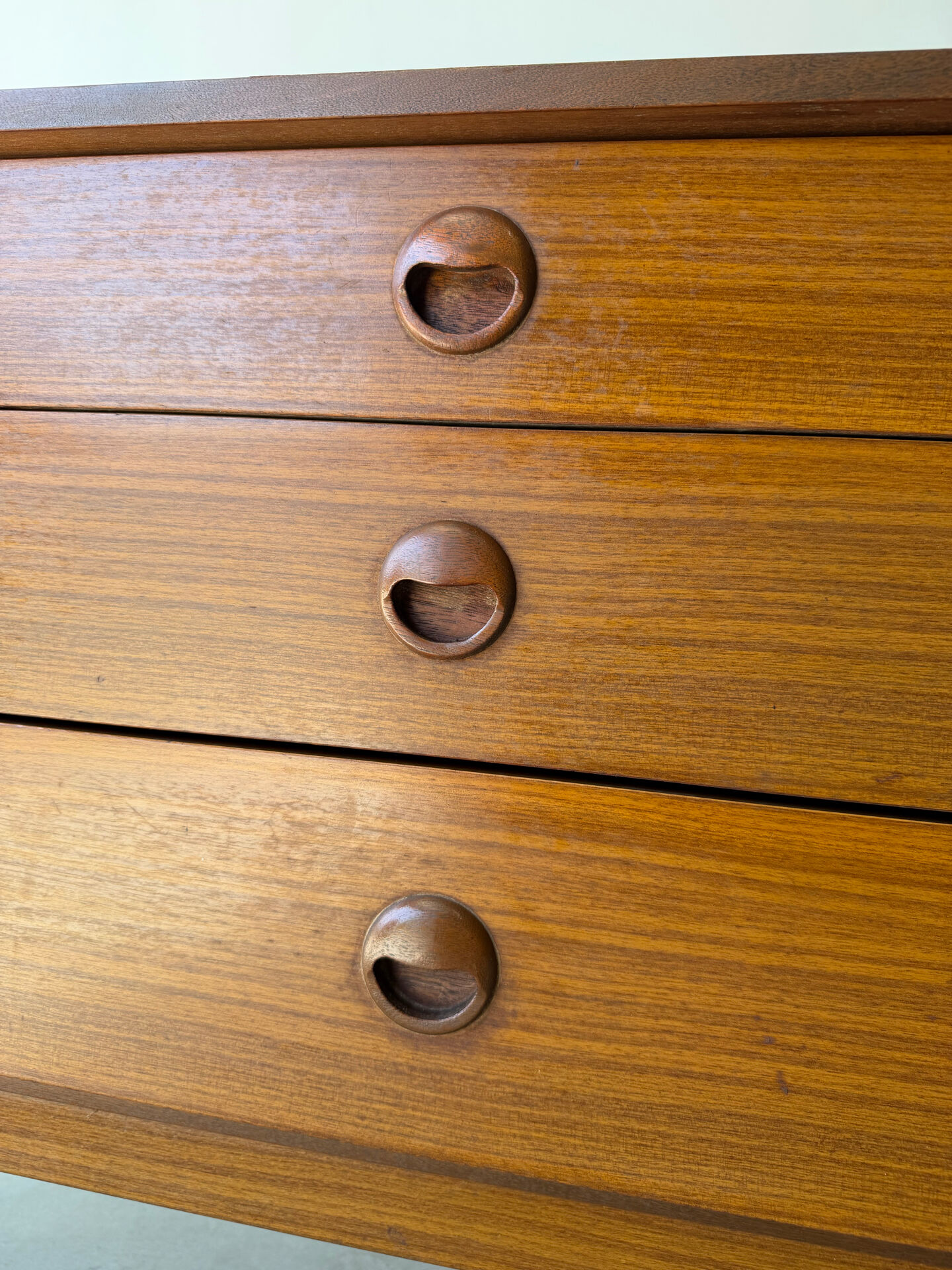 Teak sideboard with Scandinavian design by Schreiber from the 1970s.