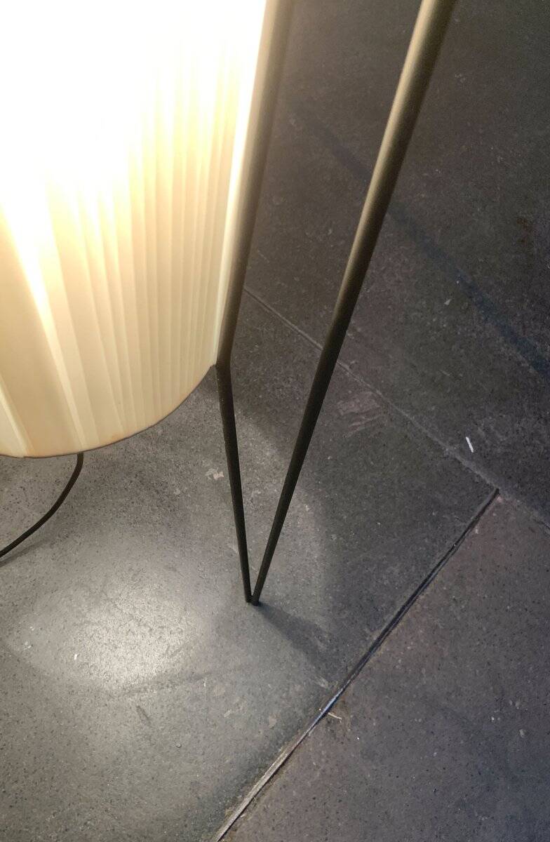 Mid-century German minimalist floor lamp by Hesse Leuchten, 1960s.