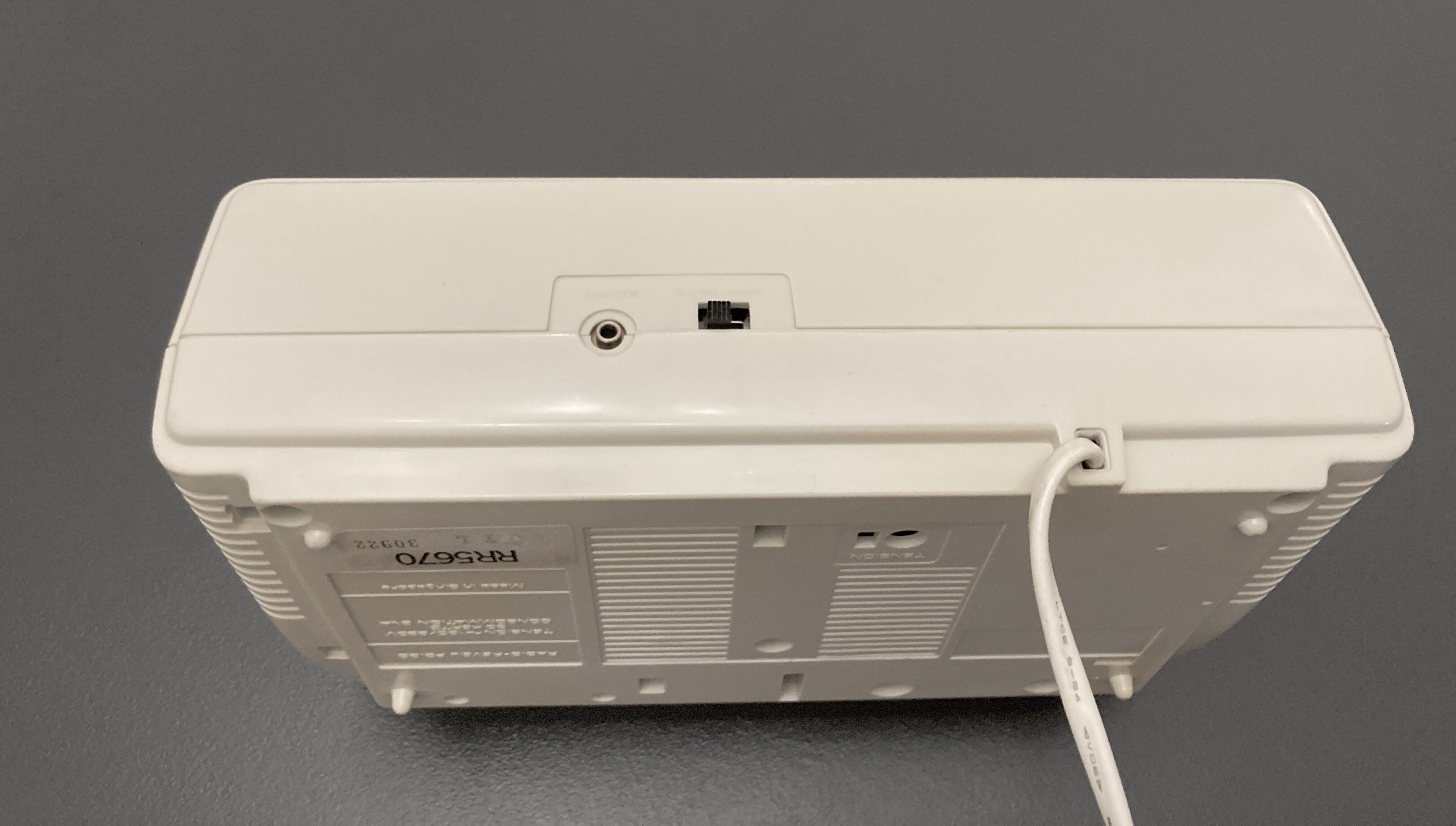 Radio vintage reveil a unfolding Continental Edison 1973