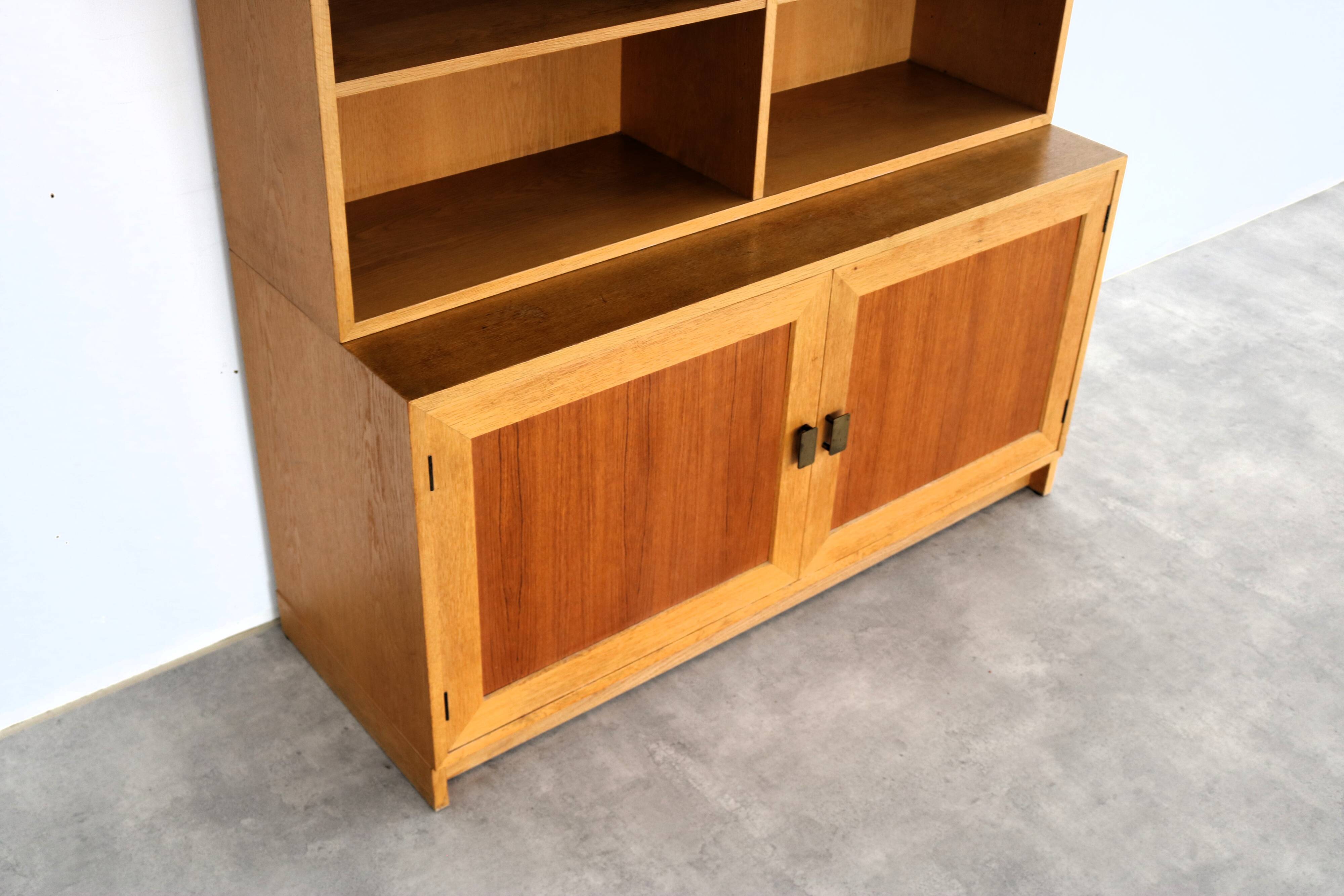 vintage bookcase | wall cupboard | 60s | Sweden