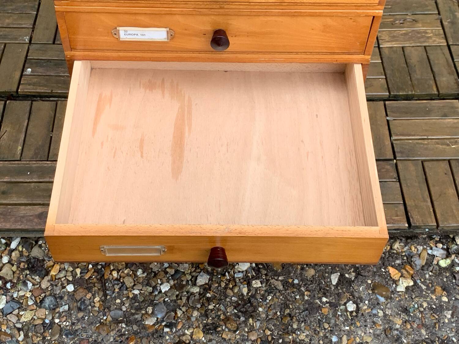 Vintage drawer cabinet with Bakelite knobs from the 1950s.