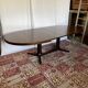 Table ovale extensible en placage d’orme