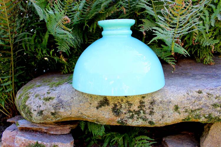 Replacement green opaline for Napoleon III chandelier