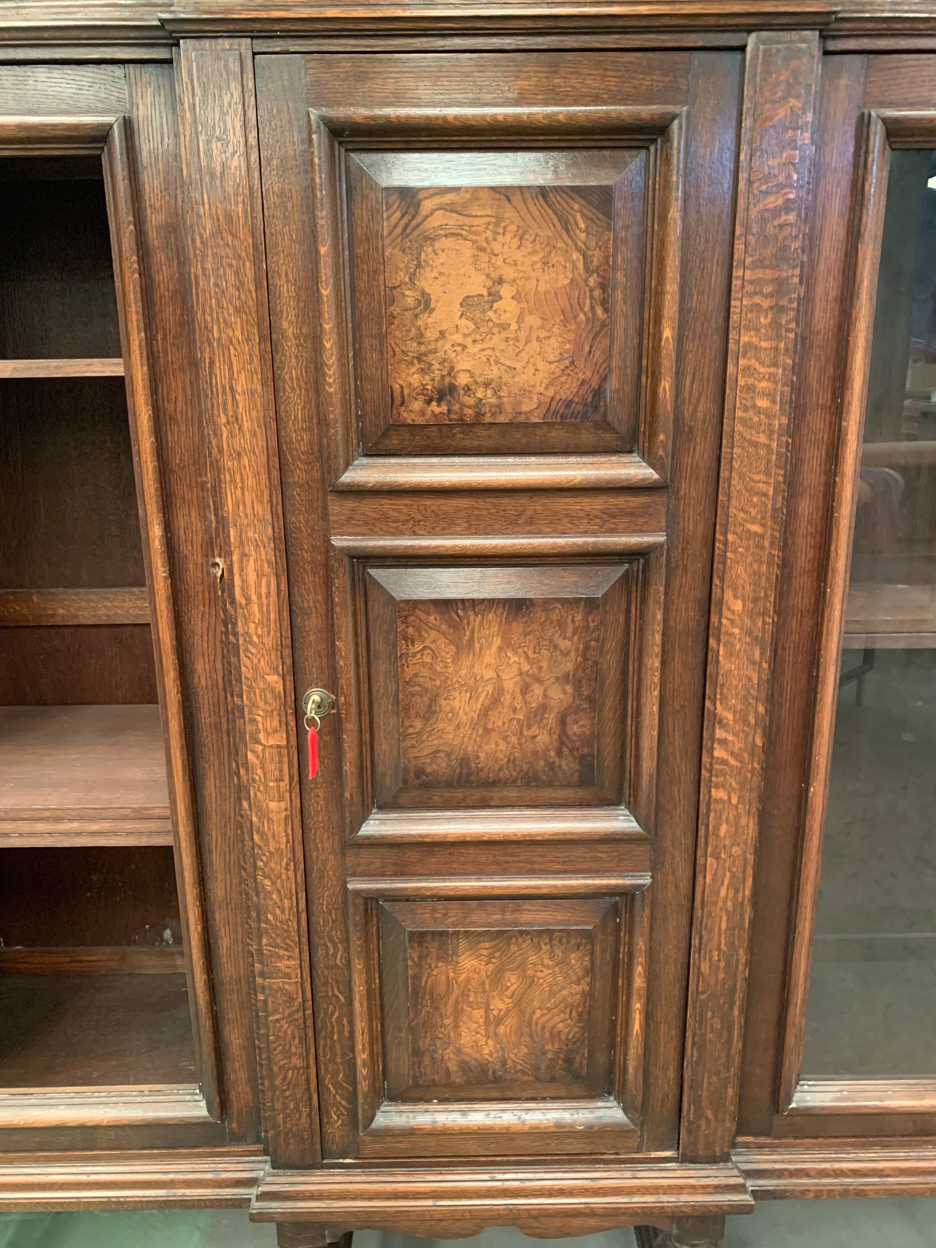 Renaissance style library in solid oak XX century