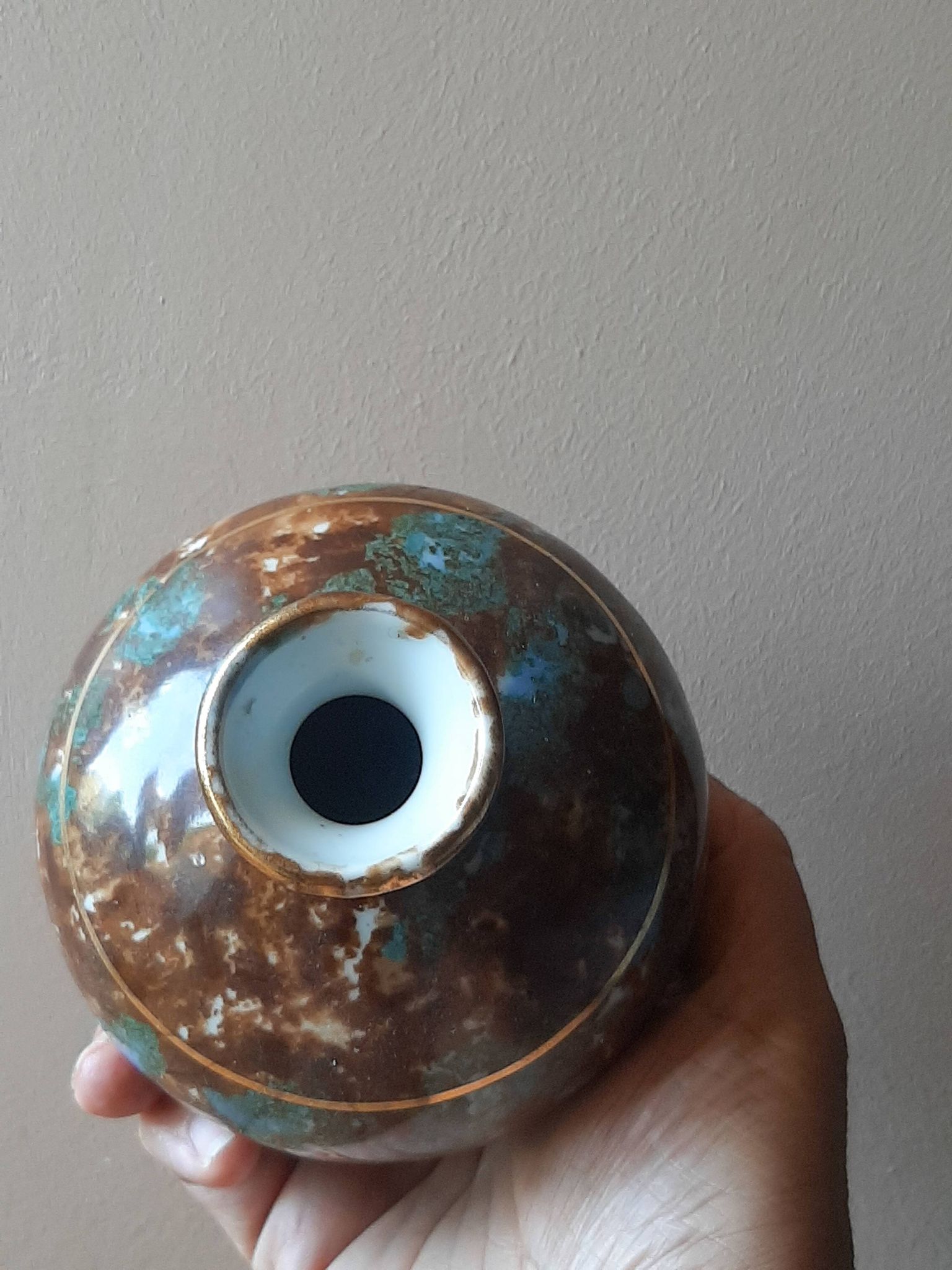 Vase soliflore en porcelaine de Limoges émaillée