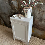 Linen sideboard