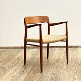 Set de 8 chaises de salle à manger en teck du milieu du siècle par Niels O Møller pour JL Moller Danemark