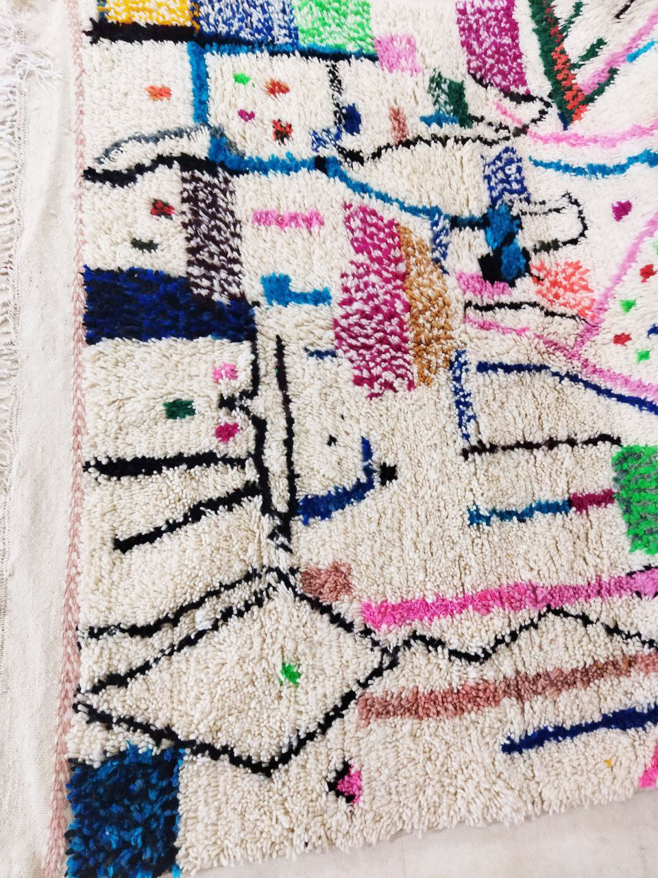 Moroccan Berber Carpet 252x155cm