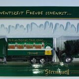 ''Freightliner'' semi-trailer + platform supporting 1 tree