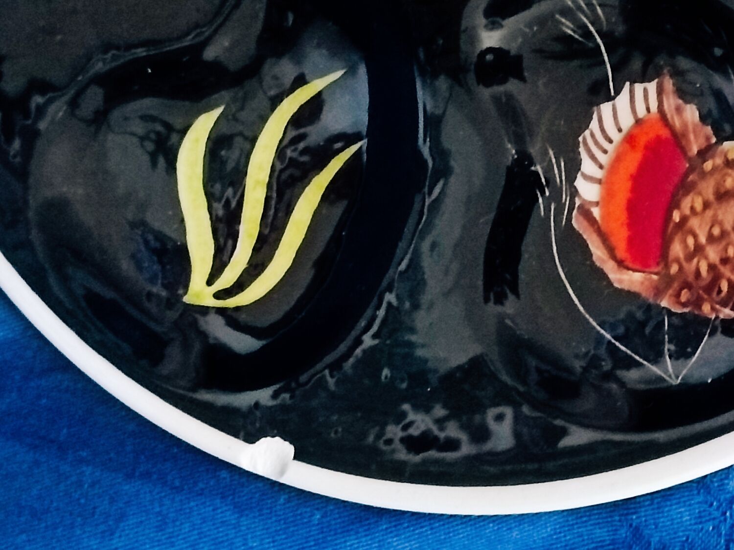 Flat batch and oyster plates