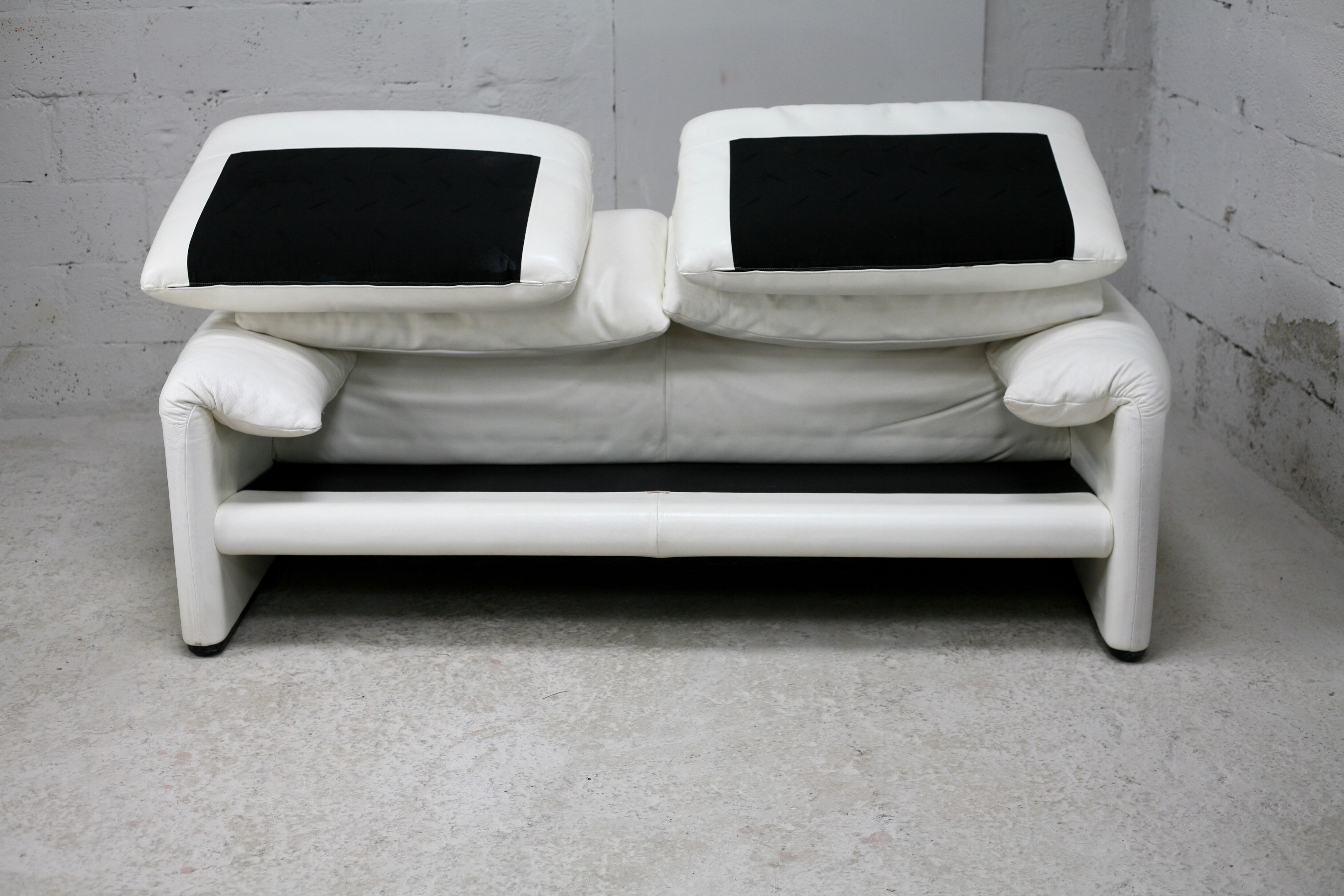 Canapé Maralunga de Vico Magistretti, Cassina, cuir blanc, Italie, circa 1970