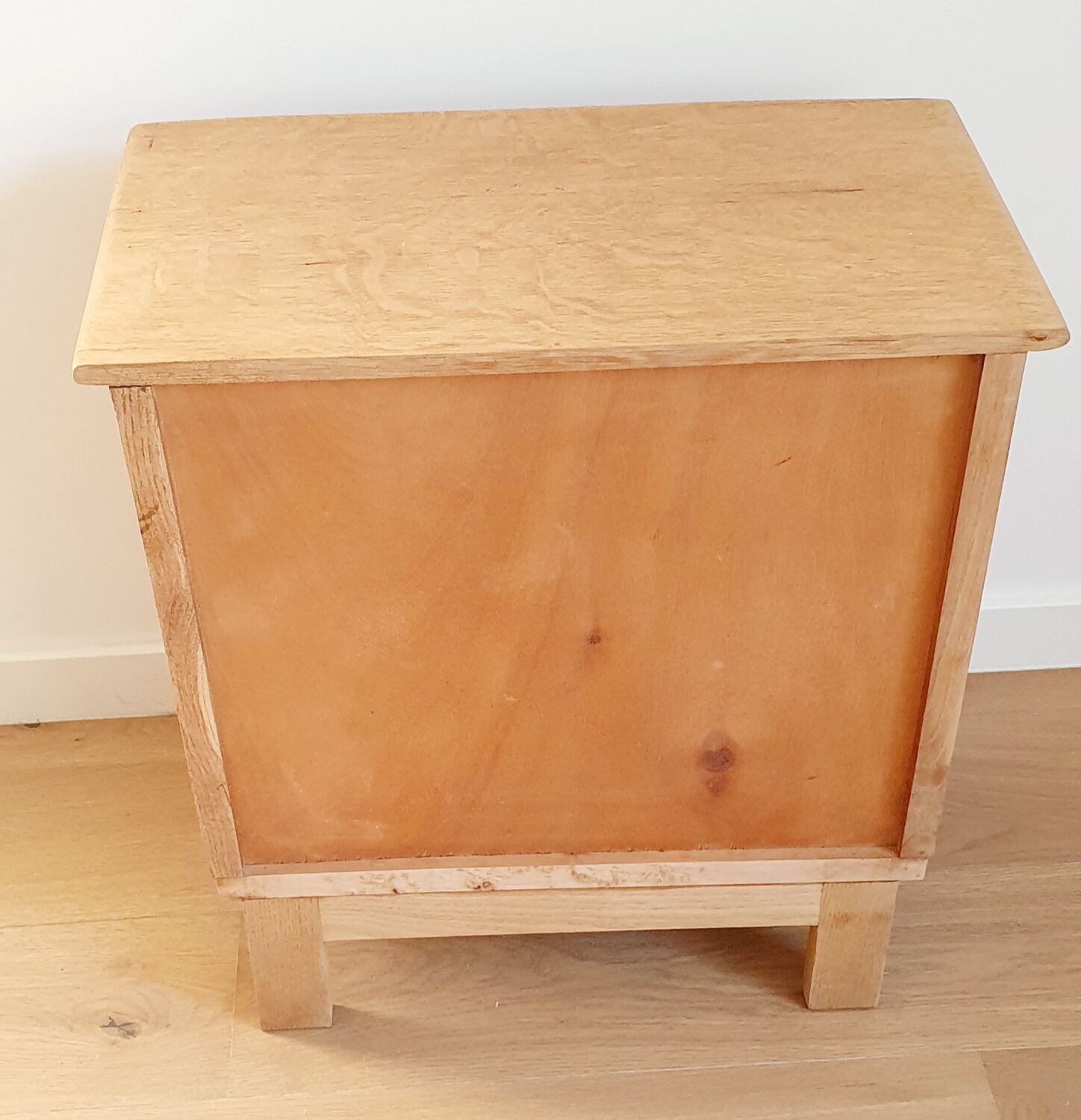 Furniture year 50 Scandinavian style