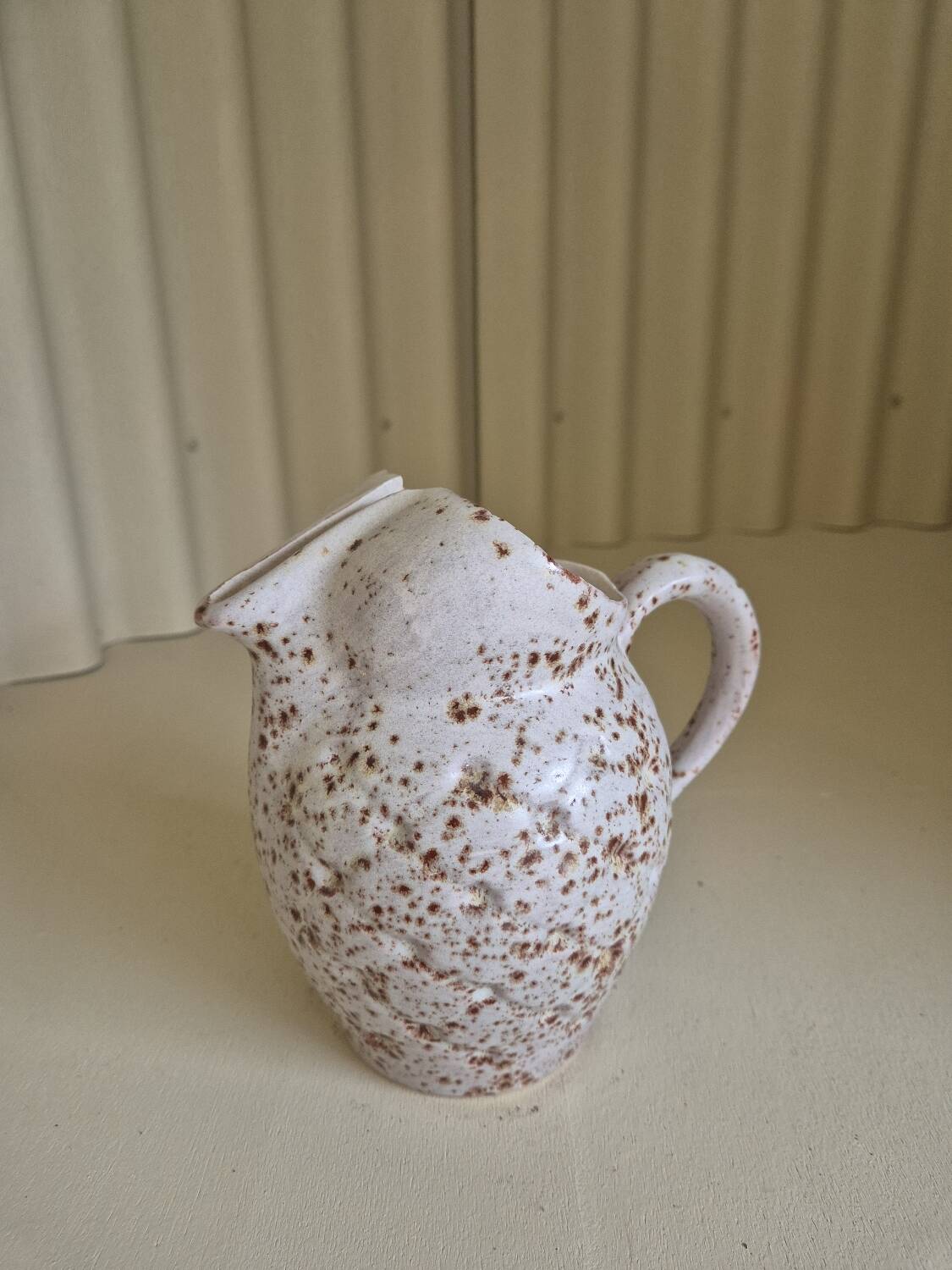 Pichet en céramique