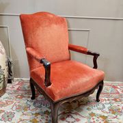 FAUTEUIL EN NOYER D’ÉPOQUE RÉGENCE XVIII EME SIÈCLE