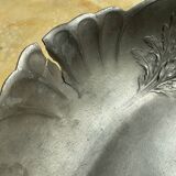 Art Nouveau dish with poppy motifs in pewter
