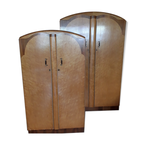 Paire d'armoire asymétriques ébenisterie