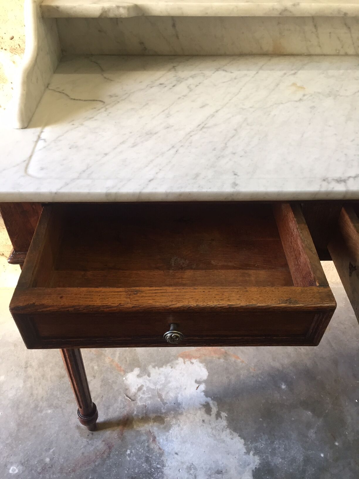 White marble toilet furniture