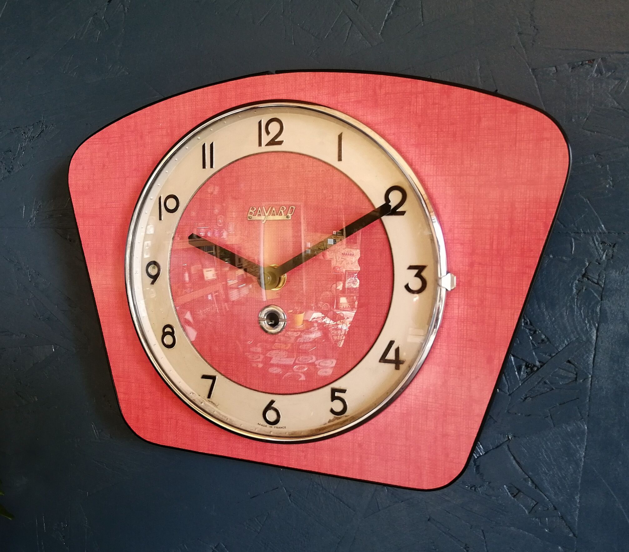 Vintage formica clock silent wall clock "Bayard red"