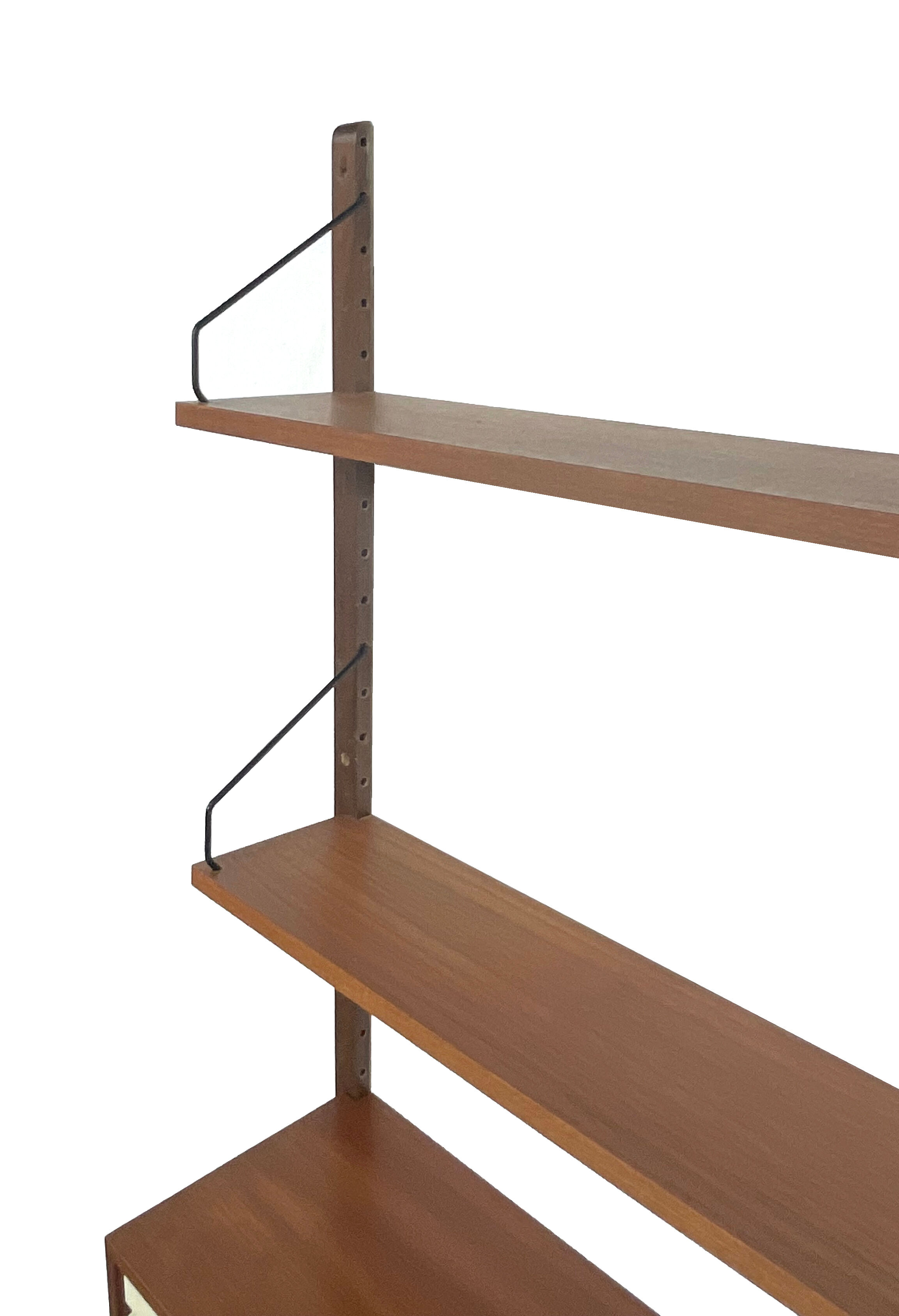 Poul Cadovius wall unit, Royal System