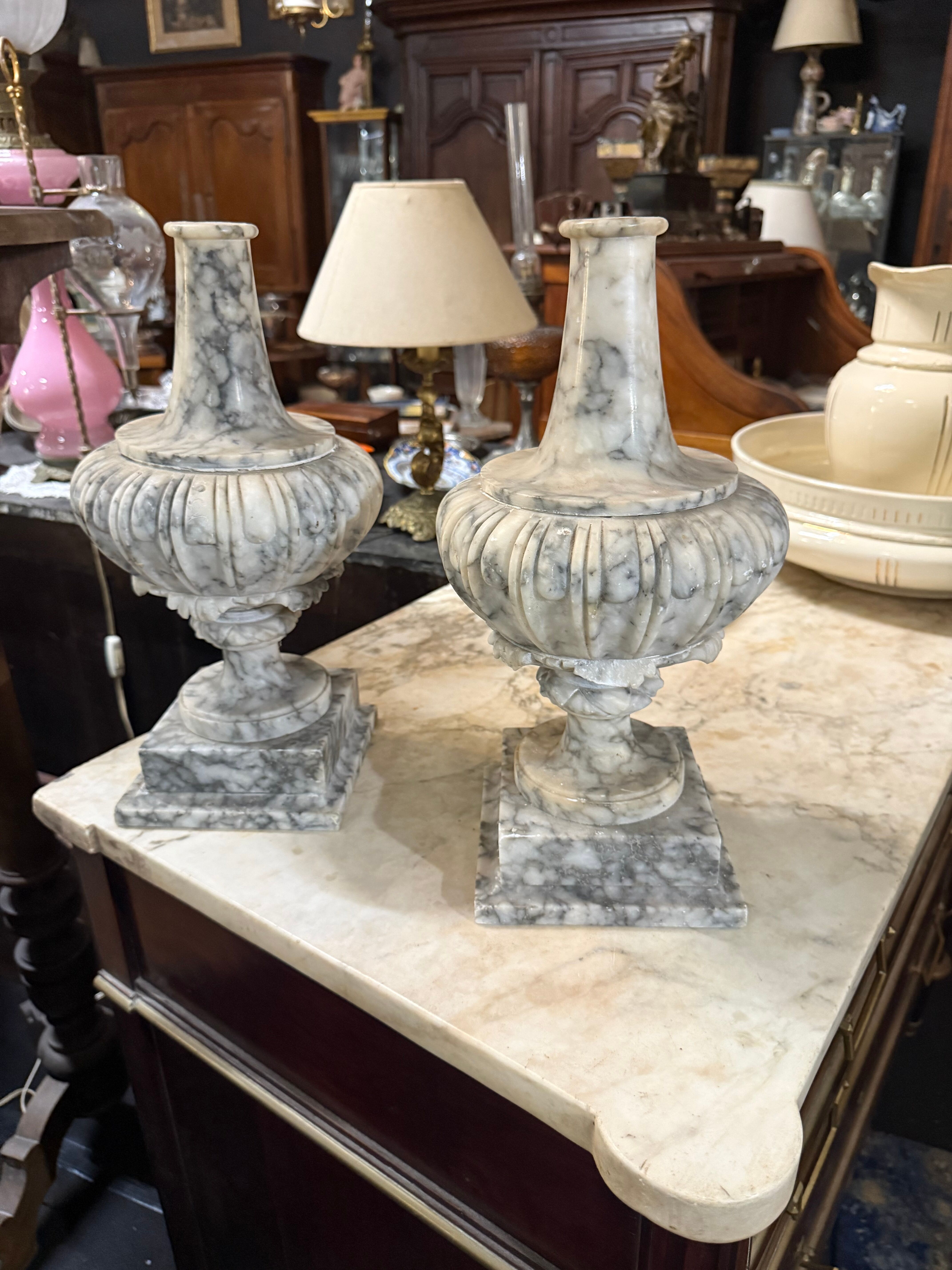 Paire de pied de lampe en marbre