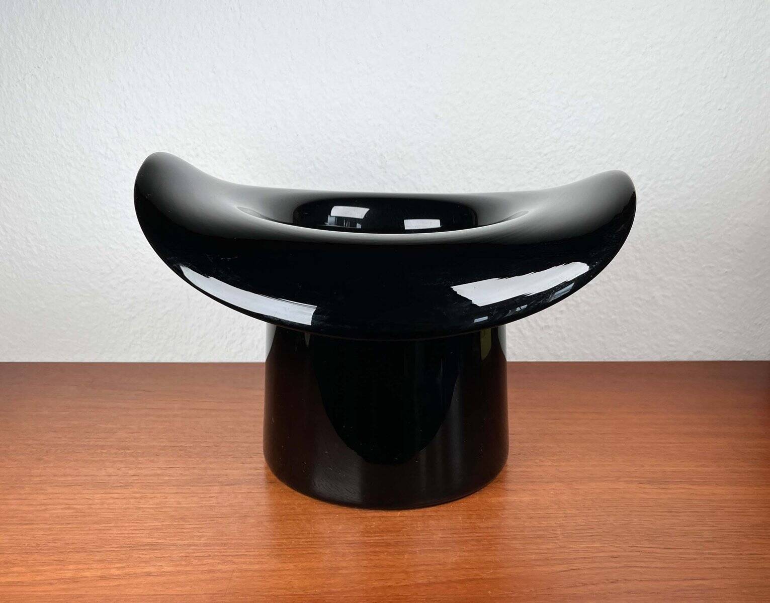 Vintage Italian vase top hat in Murano glass, 1980s.