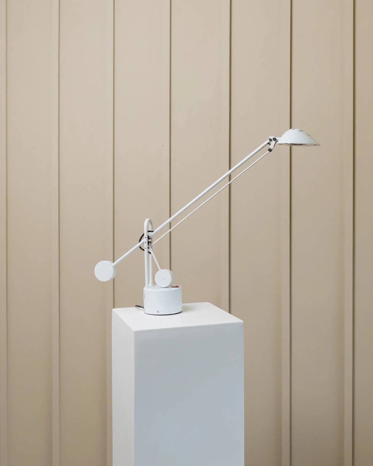 White Metal Stilplast Halo Balance Table Lamp from Italy - 1980s Postmodern Memphis Design