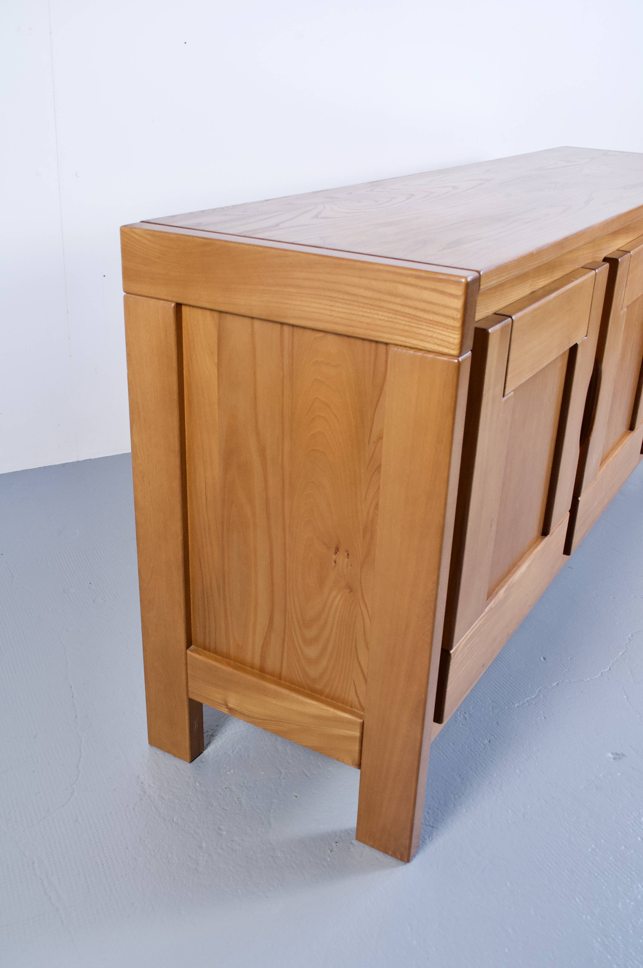 ENFILADE OAK HOUSE REGAIN 1980s