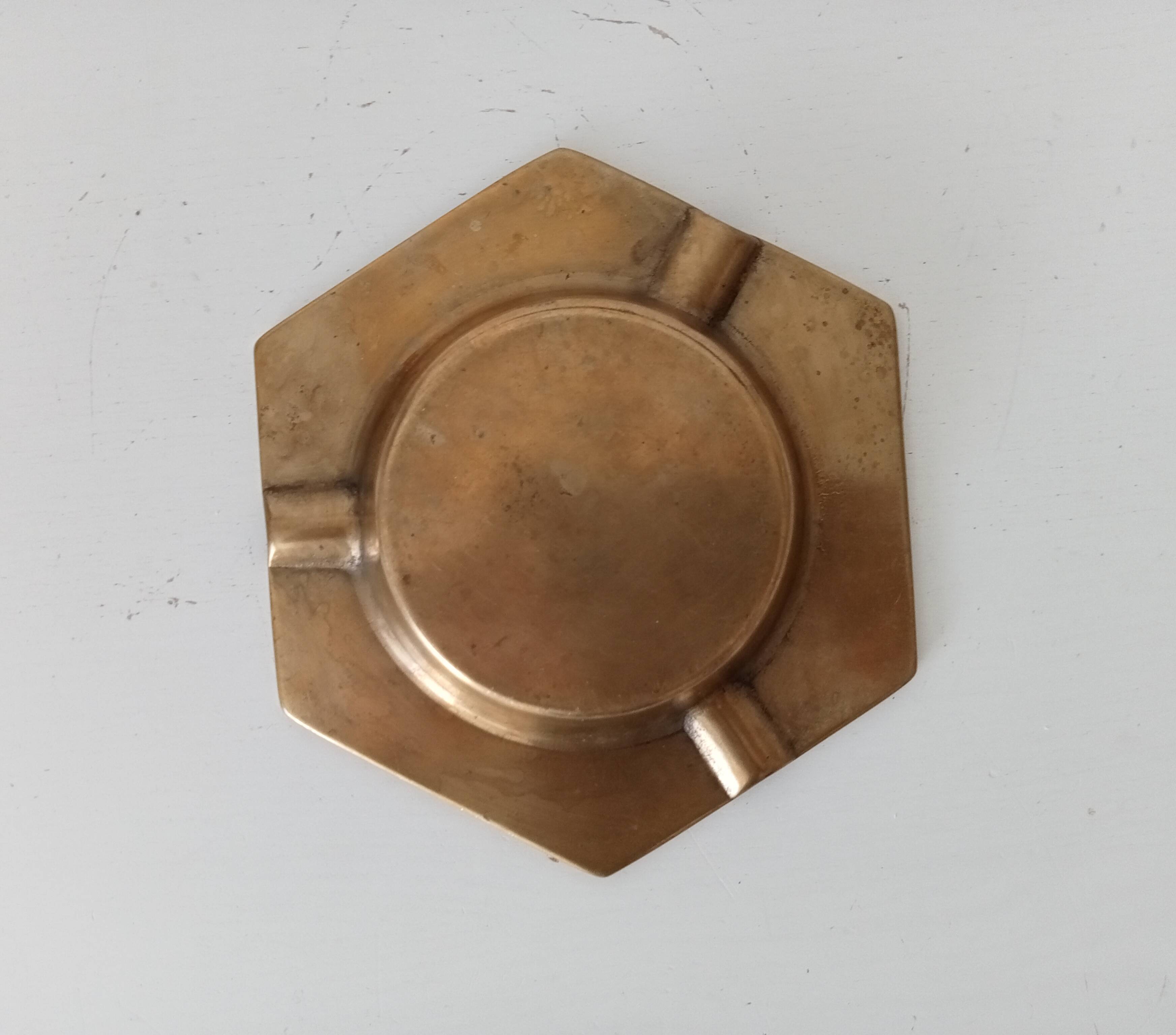 Antique ashtray in solid gilded brass